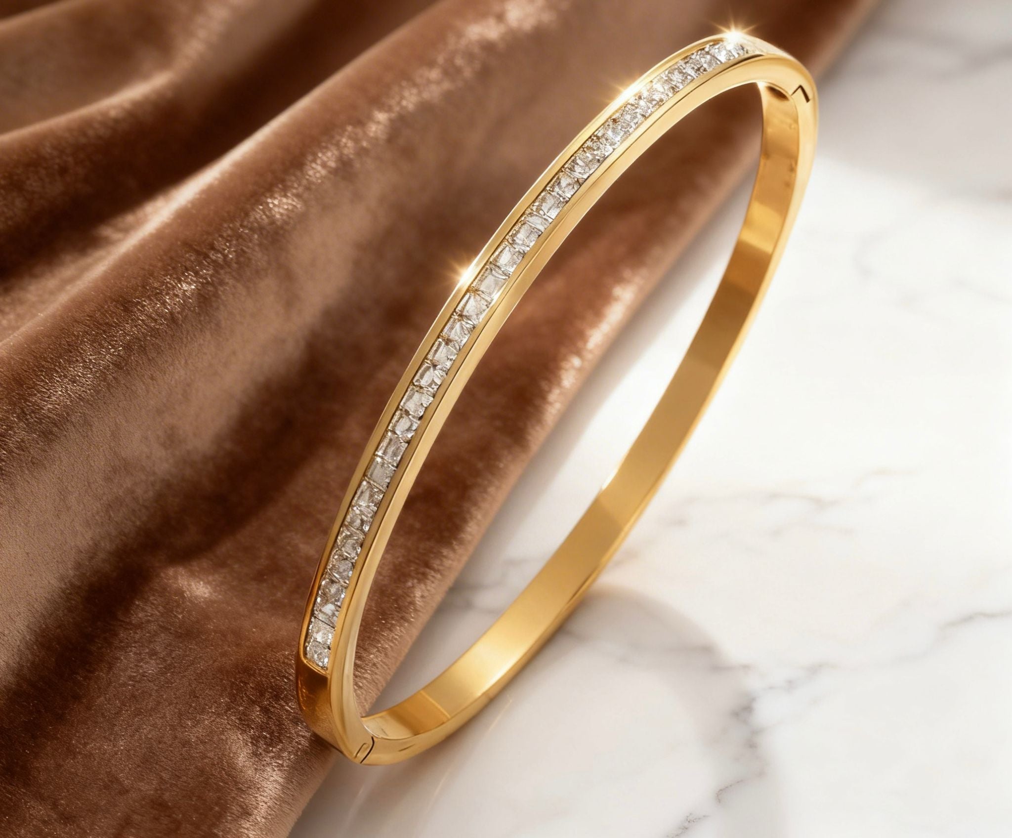 Luxe Anti-Tarnish Gold Bangle